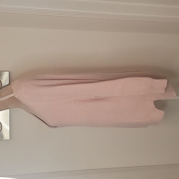 Express Oversized V-Neck Sweater, Pink, NWOT, Size M - Picture 3 of 8